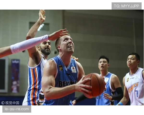 魔术班切罗闪耀全场，砍下赛季新高得分引领球队取胜