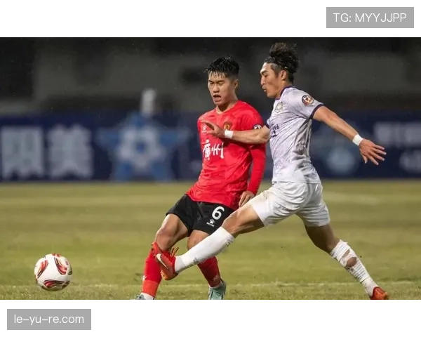 赛程密集考验球队状态，中国足球迎多重挑战