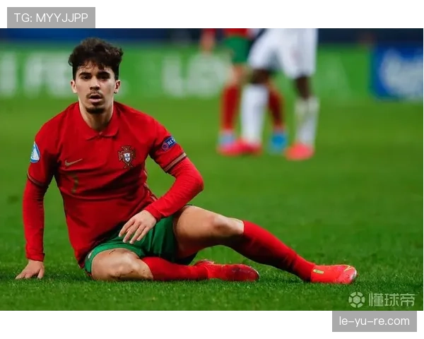 维蒂尼亚：从后场出球点到前场连接器的战术角色演变