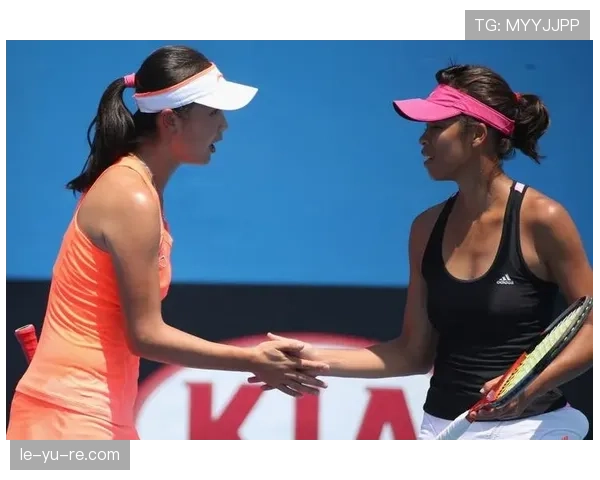 彭帅退役后晒出清晨五点空无一人的网球场，这自律谁懂啊